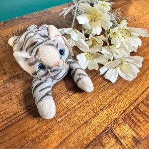 Prance Gray and White Plush beanie baby Cat Toy. Born November 20 1997